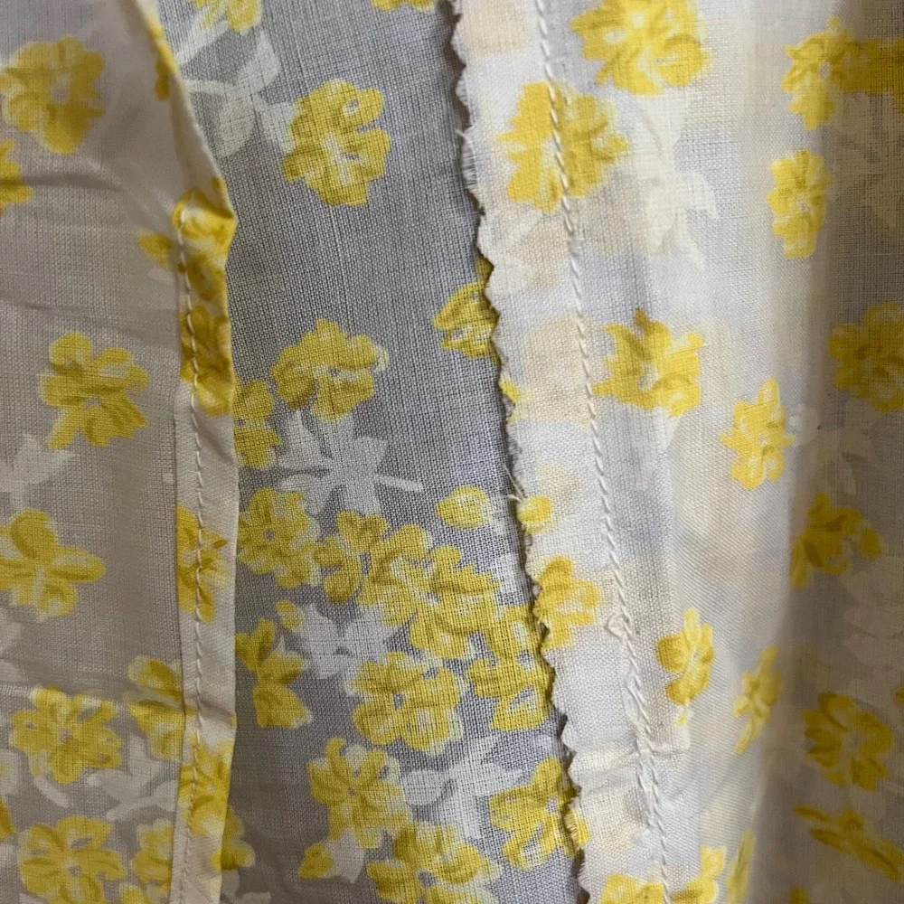 Vintage Apron Lot of 2 Yellow Floral Red Flora 50s 60s Kitsch Retro Pin Up
